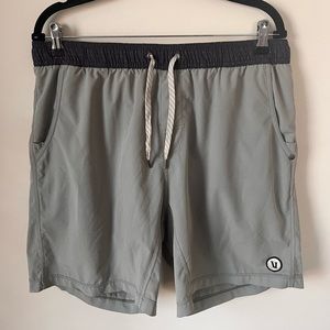 Vuori 7.5" Kore Short - XXL - Stormy